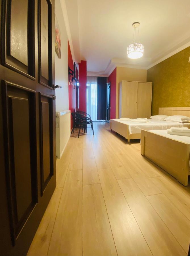 Hotel Phaliashvili Batumi Kültér fotó