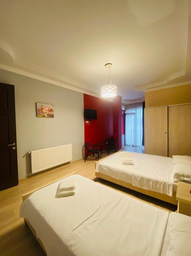 Hotel Phaliashvili Batumi Kültér fotó