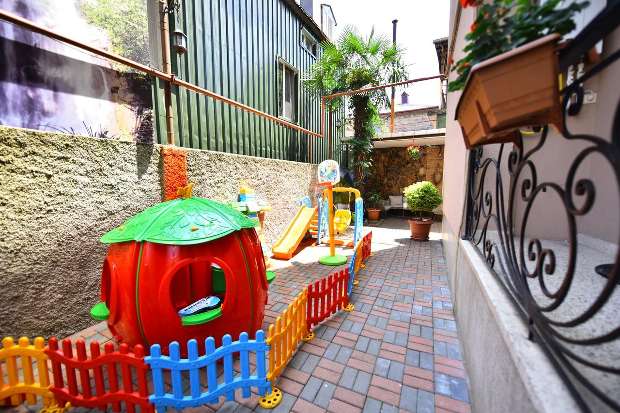 Hotel Phaliashvili Batumi Kültér fotó