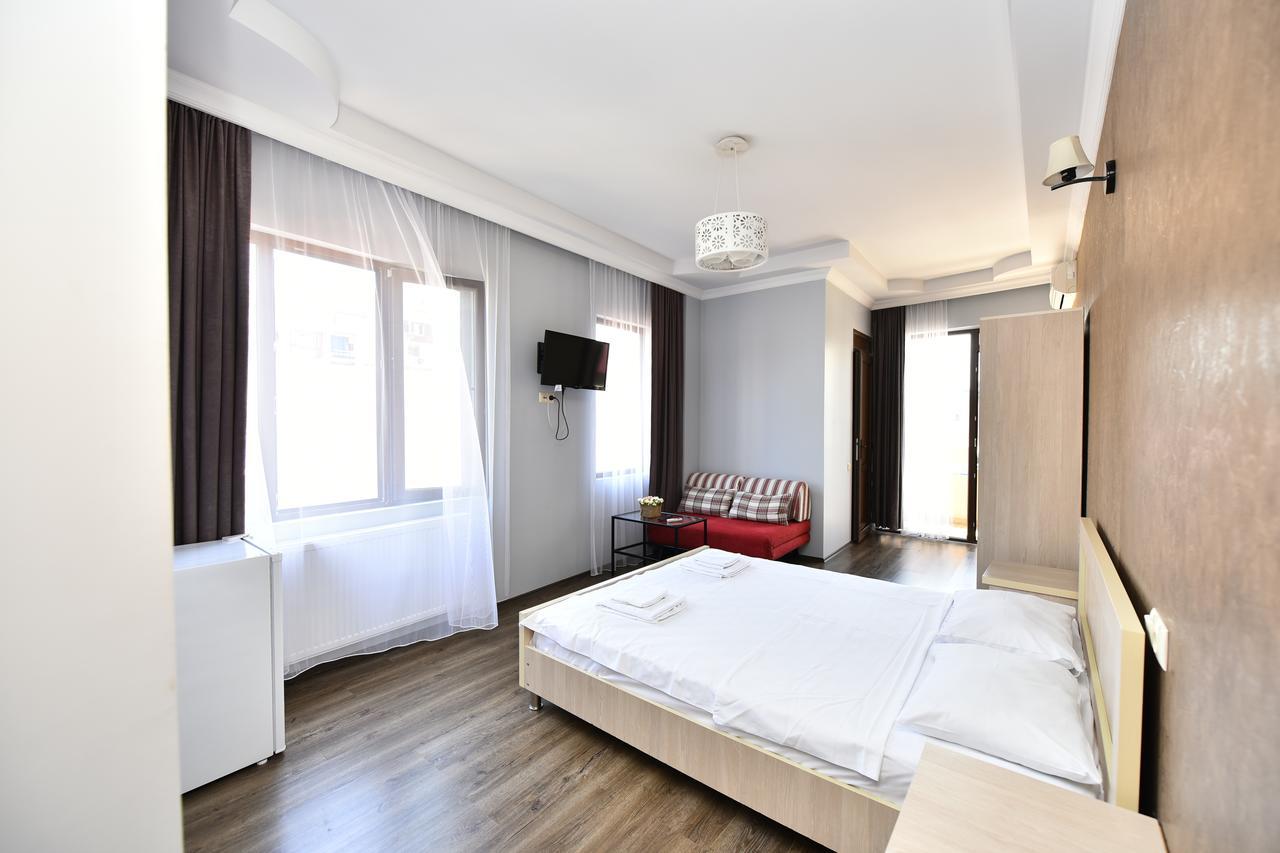 Hotel Phaliashvili Batumi Kültér fotó